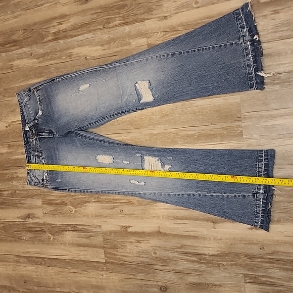 Unionbay Y2K Vintage 90s Flare Leg Distressed Jeans, Size 7 - Picture 9 of 11